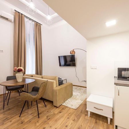 Charming Grand Residence In The Heart Of บูดาเปสต์ ภายนอก รูปภาพ